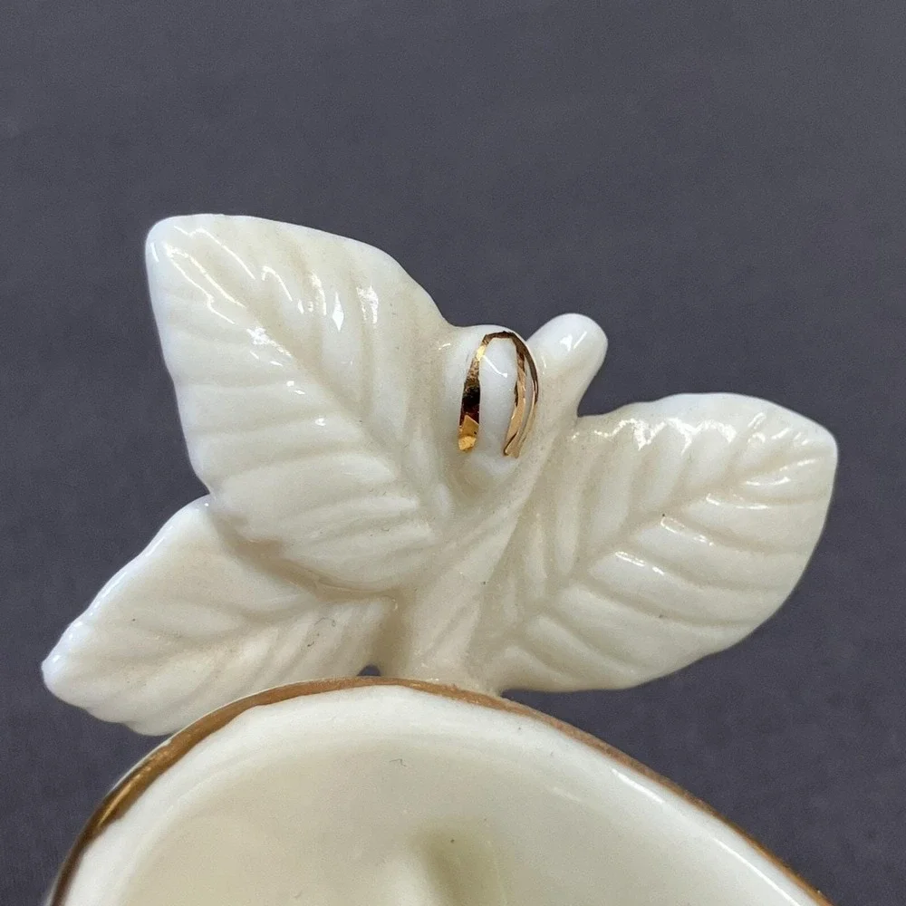 Vintage 1988 George Good Candle Holder / Hummingbird / Porcelain / White &‎ Gold